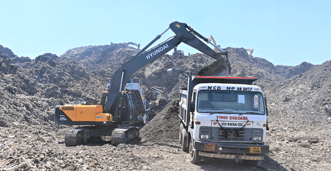 Solid waste management - HD Hyundai Hydraulic Excavator