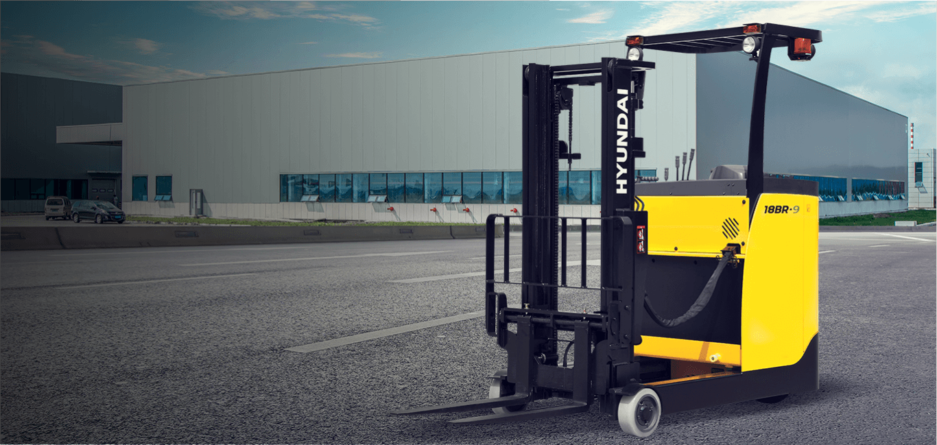 Reach Truck Stand-On 